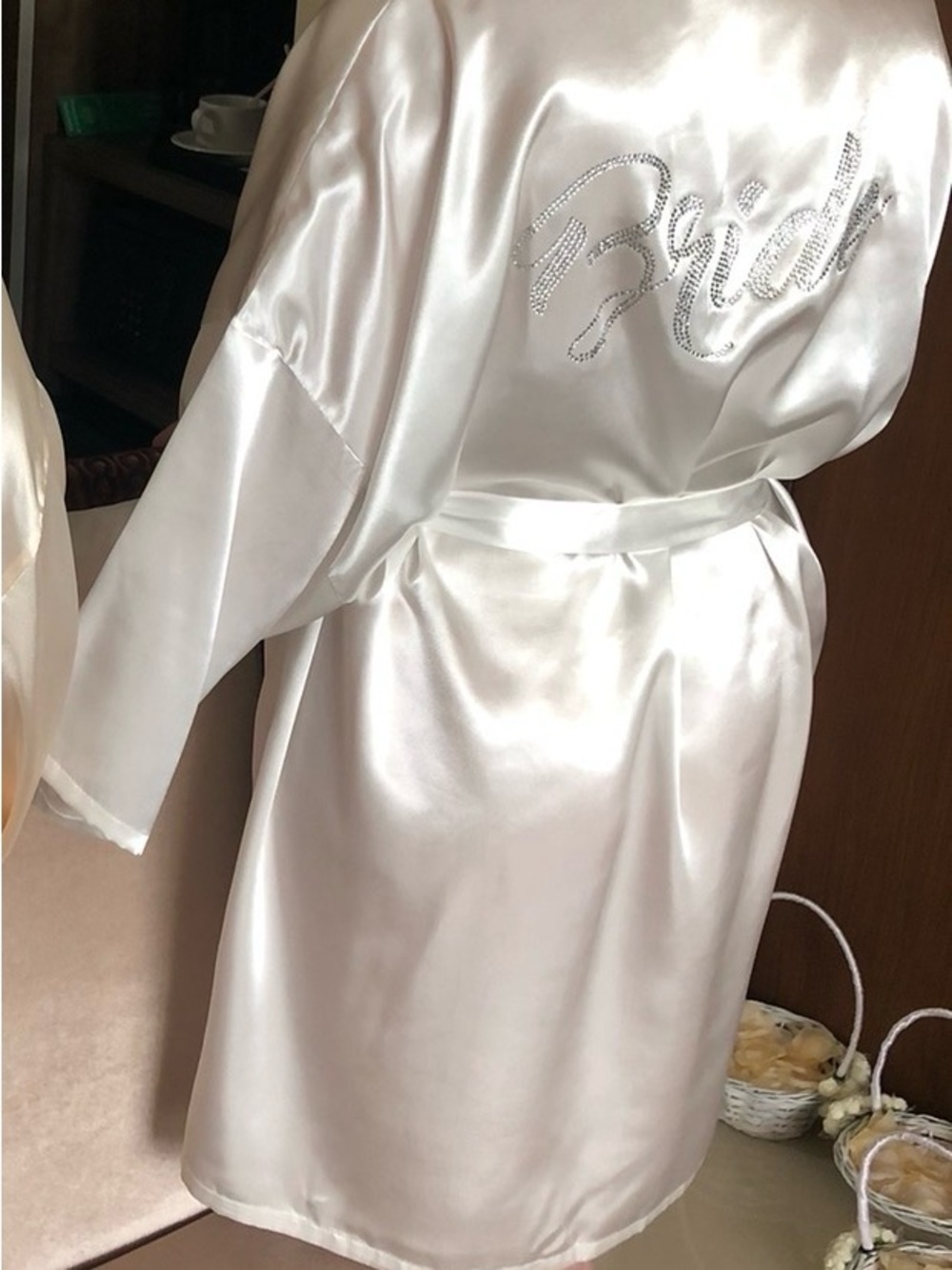 Source Unknown White Satin Robe with 'Bride' Script - Picture 4 of 4